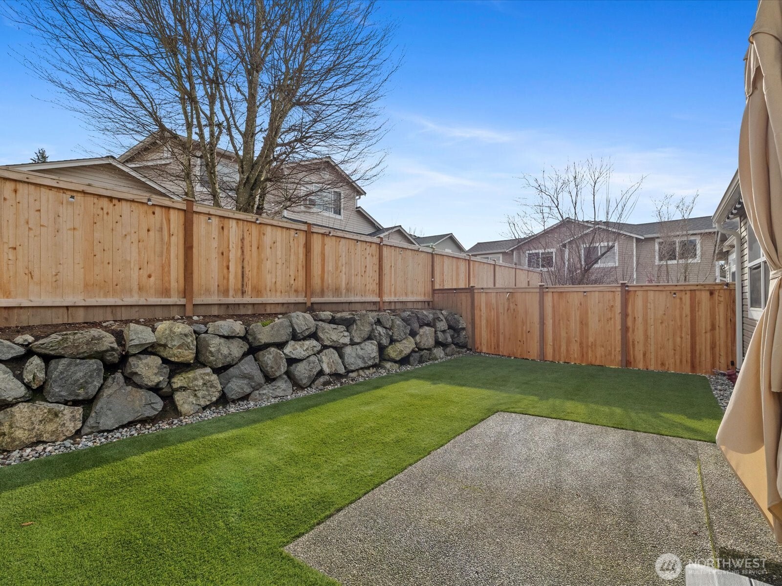 16501 48th Avenue West, Unit B Edmonds, WA 98026 - Photo 25 of 32