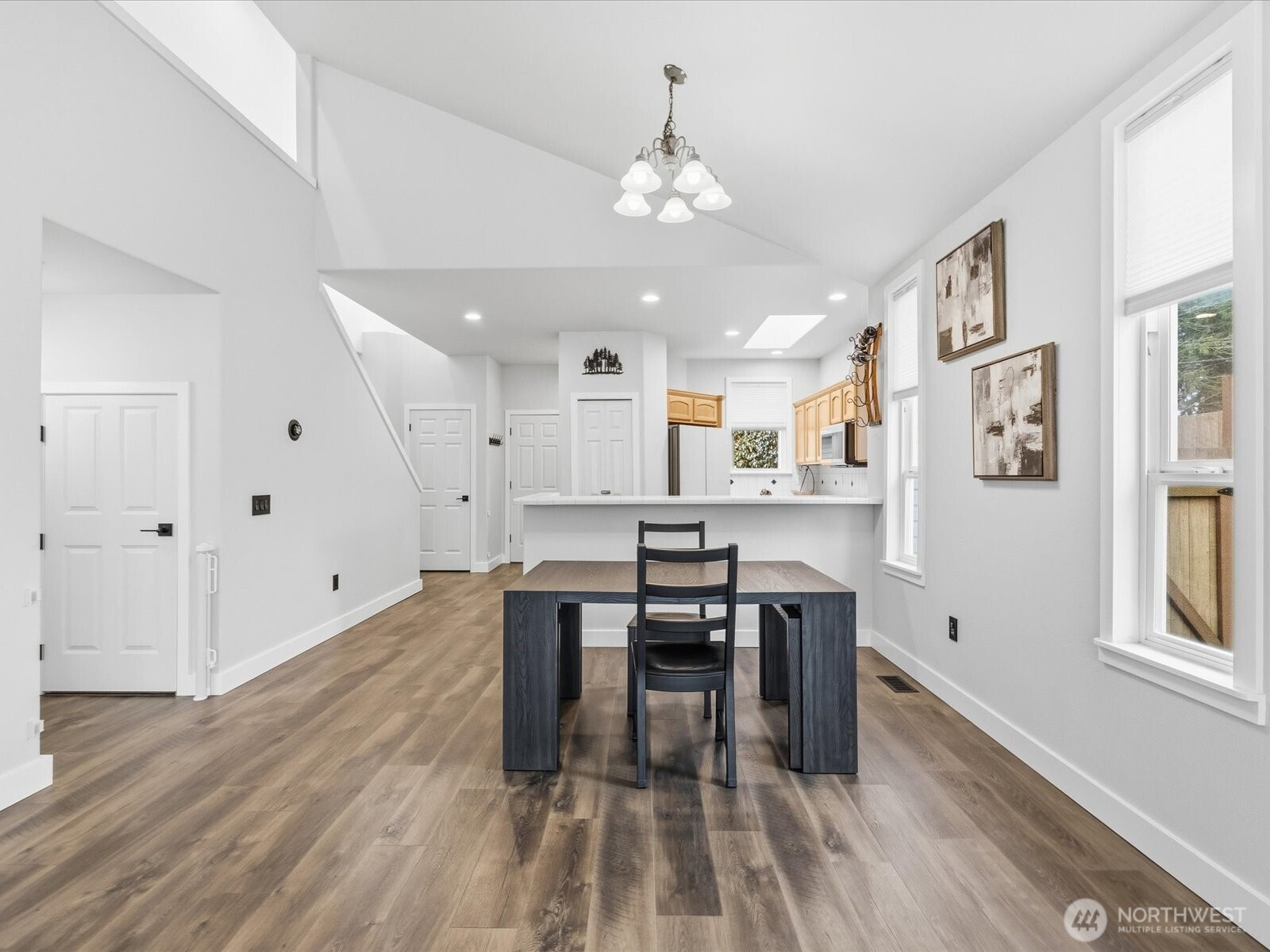 16501 48th Avenue West, Unit B Edmonds, WA 98026 - Photo 9 of 32