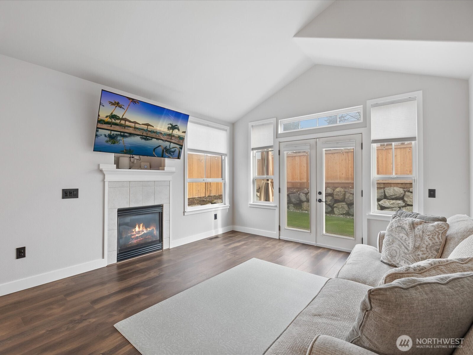 16501 48th Avenue West, Unit B Edmonds, WA 98026 - Photo 10 of 32