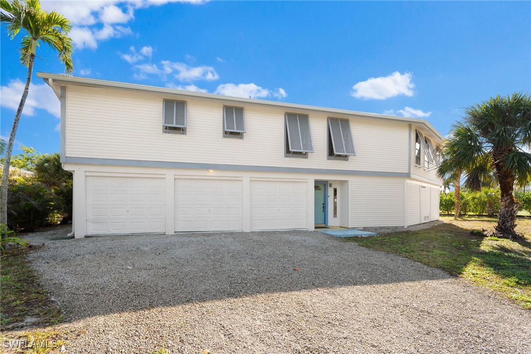 662 East Rocks Drive Sanibel, FL 33957 - Photo 3 of 39 Gallery Image 3