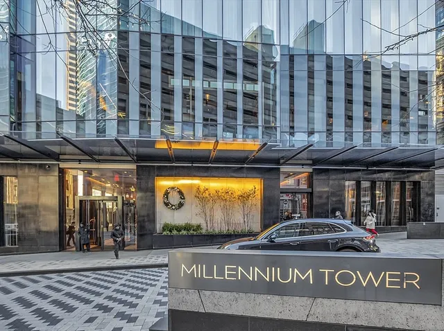 a view of a street with building