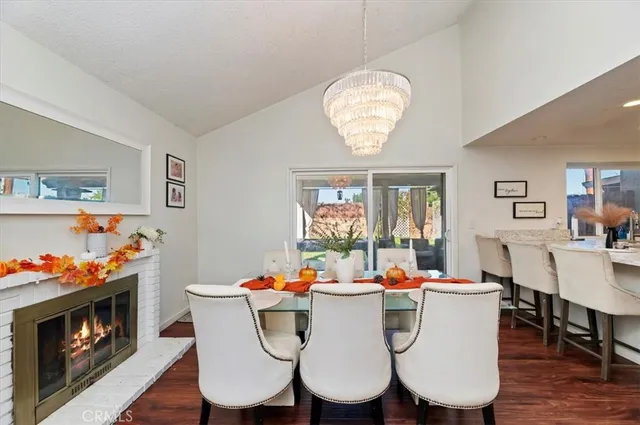 $599,000 | 834 Robles Place, Corona, CA 92882