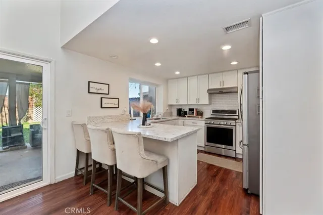 $599,000 | 834 Robles Place, Corona, CA 92882