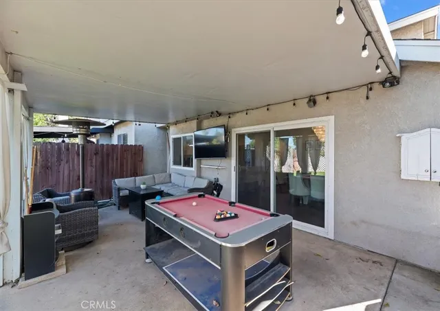 $599,000 | 834 Robles Place, Corona, CA 92882