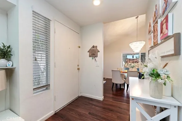 $599,000 | 834 Robles Place, Corona, CA 92882