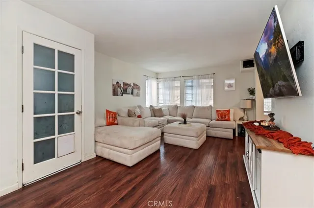 $599,000 | 834 Robles Place, Corona, CA 92882