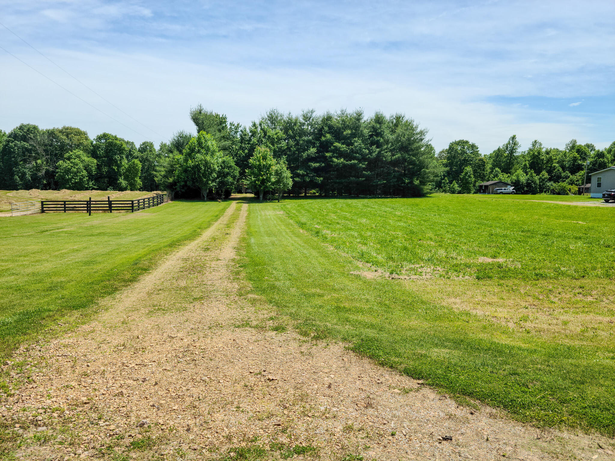 406 Scherrer Road Liberty, KY 42539 - Photo 13 of 56 20240531_145144