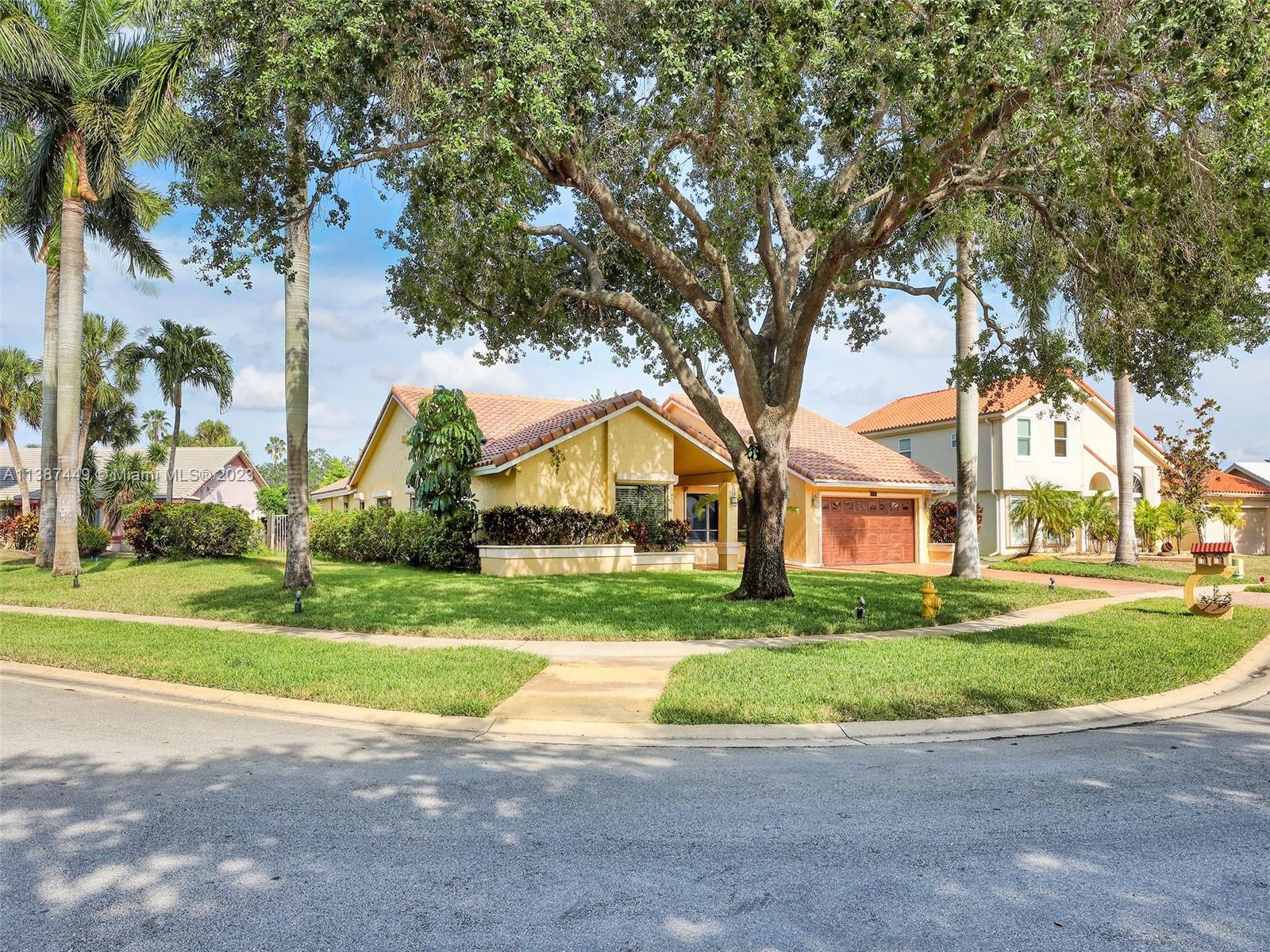 Jacaranda, Plantation, FL 33322 Compass