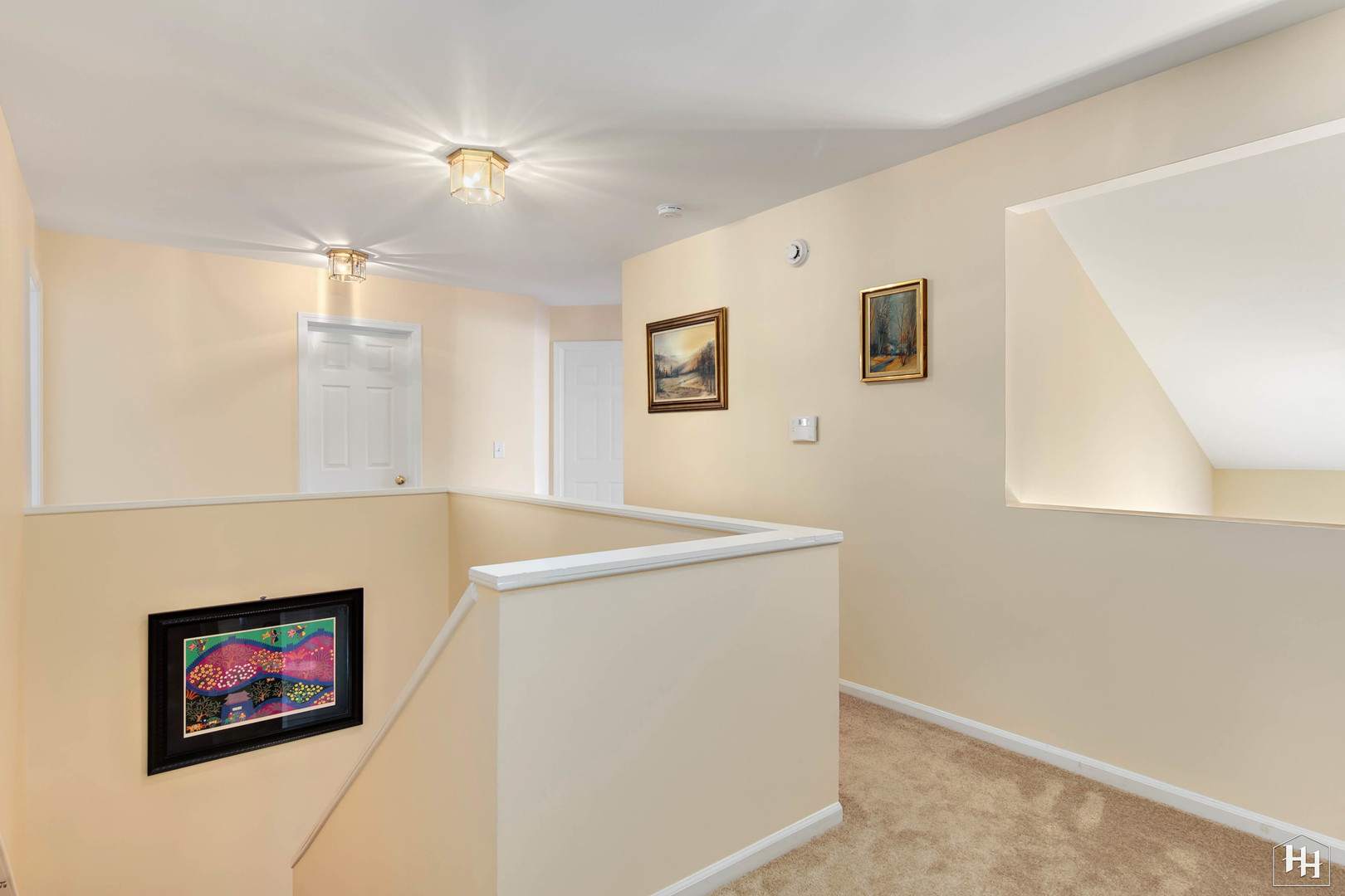 420 5th Street Wheeling, IL 60090 - Photo 17 of 34 a view of a hallway with a hallway