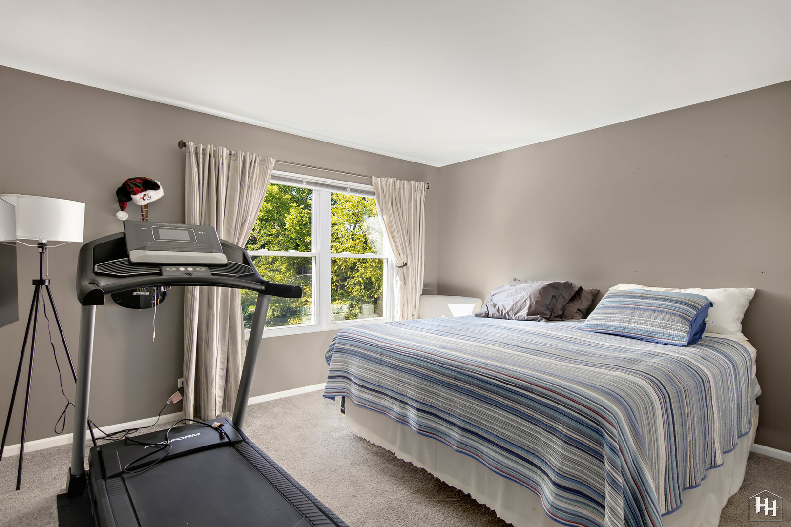 420 5th Street Wheeling, IL 60090 - Photo 22 of 34 a bedroom with a bed and a window