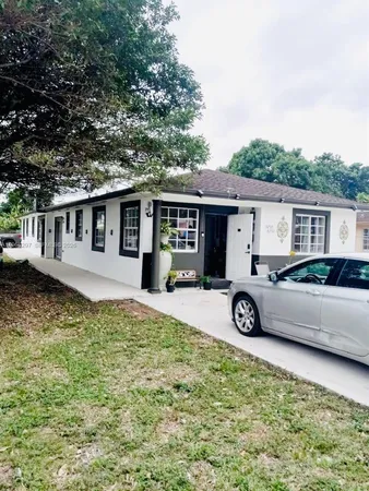 $2,500 | 3252 Northwest 94th Street, Miami, FL 33147