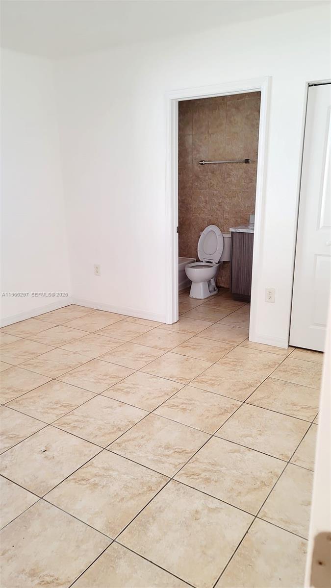 3252 Northwest 94th Street Miami, FL 33147 - Photo 8 of 16