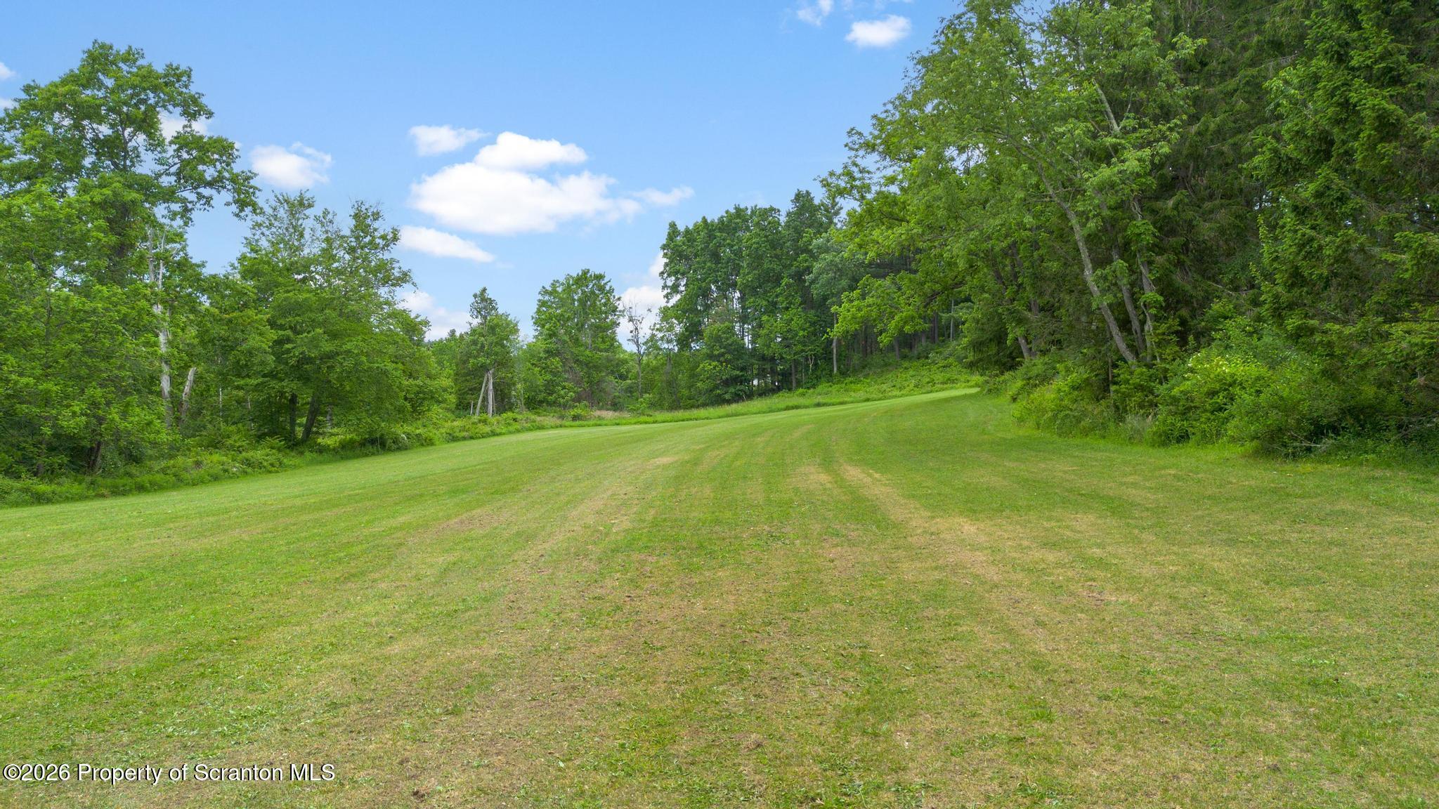 39 Golf Course Road Dallas, PA 18612 - Photo 81 of 111 DJI_0030-2
