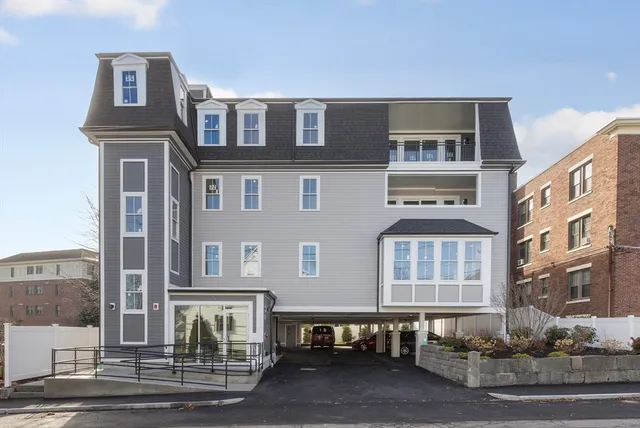 $1,050,000 | 59 Spear Street, Unit 201, Quincy, MA 02169