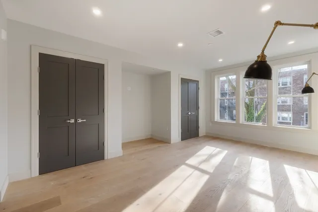 $1,050,000 | 59 Spear Street, Unit 201, Quincy, MA 02169