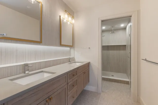 $1,050,000 | 59 Spear Street, Unit 201, Quincy, MA 02169