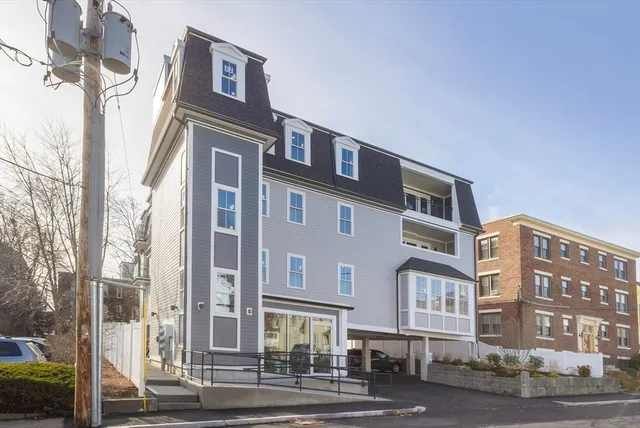 $1,050,000 | 59 Spear Street, Unit 201, Quincy, MA 02169