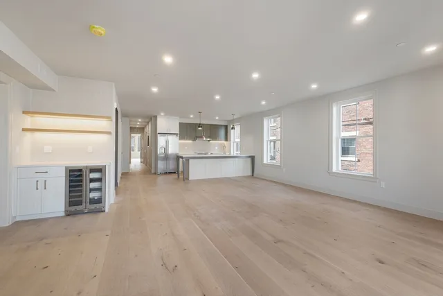 $1,050,000 | 59 Spear Street, Unit 201, Quincy, MA 02169