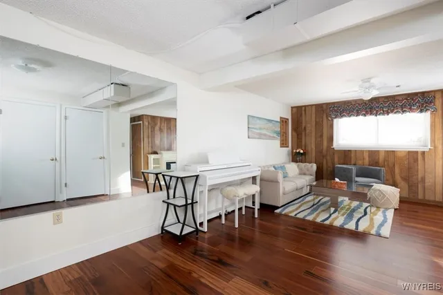 $329,900 | 39 Greengage Circle, Amherst, NY 14051