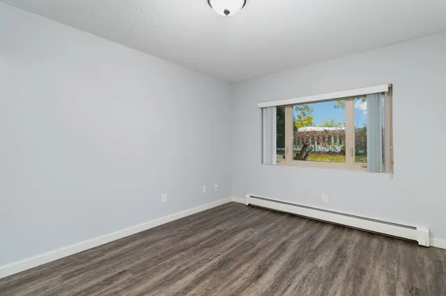 $145,000 | 4351 Parklawn Avenue, Unit 7E, Edina, MN 55435