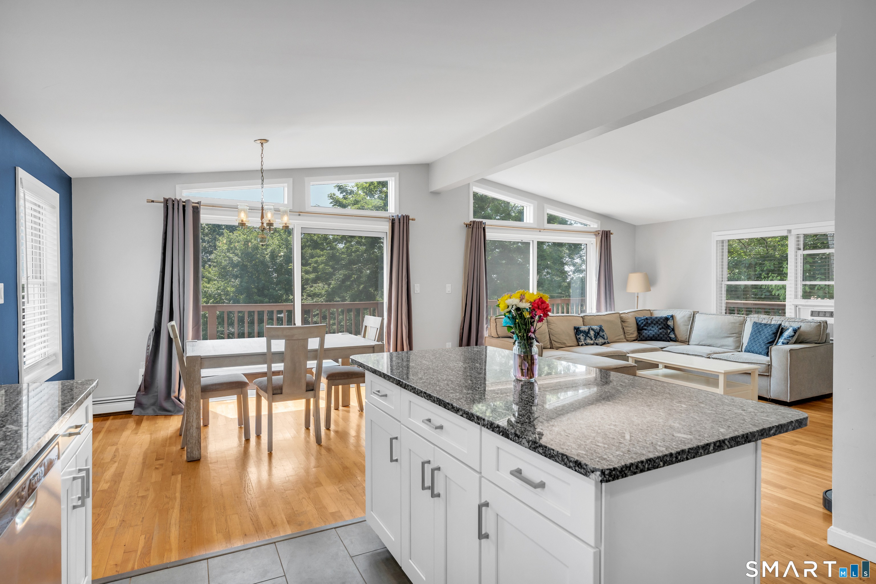 95 Crest Drive Groton, CT 06355 - Photo 23 of 40
