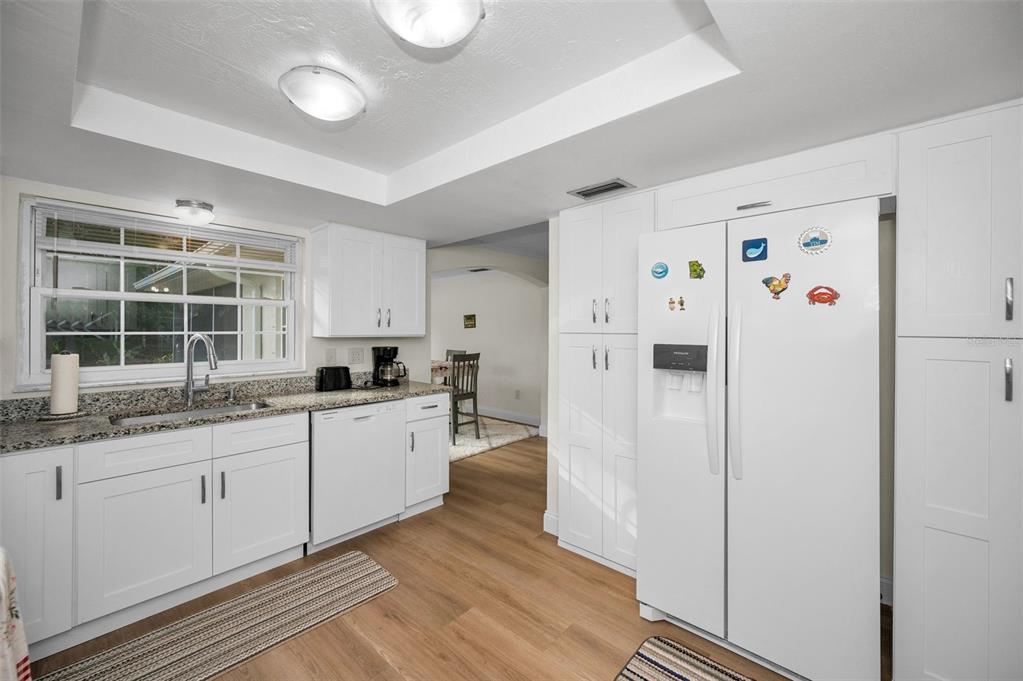 817 Riverside Drive Tarpon Springs, FL 34689 - Photo 11 of 32