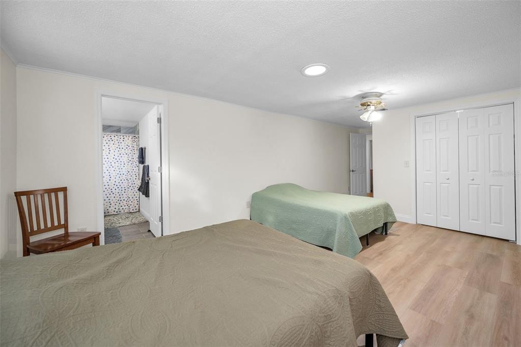 817 Riverside Drive Tarpon Springs, FL 34689 - Photo 16 of 32