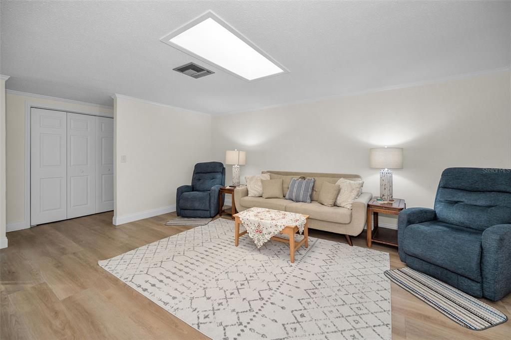 817 Riverside Drive Tarpon Springs, FL 34689 - Photo 6 of 32