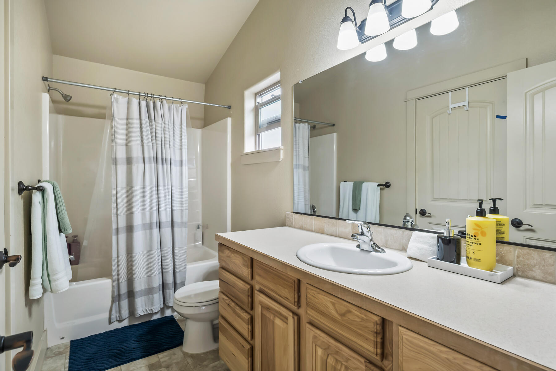 20184 Merriewood Lane Bend, OR 97702 - Photo 27 of 37