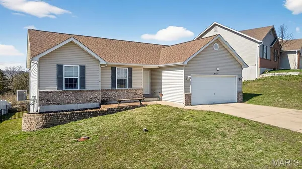 $349,000 | 2162 Oakglen Street, Imperial, MO 63052