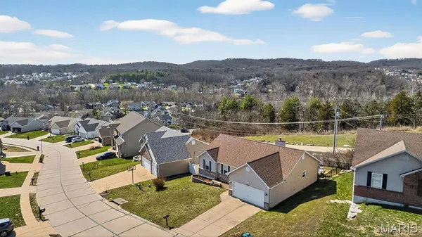 $349,000 | 2162 Oakglen Street, Imperial, MO 63052