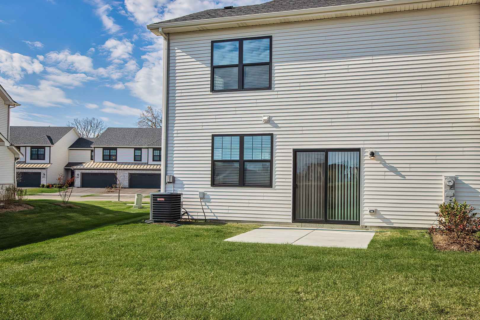 895 Brielle Boulevard Gilberts, IL 60136 - Photo 18 of 24 a front view of a house with a yard
