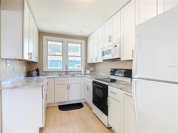 $295,000 | 310 Lake Lena Boulevard, Auburndale, FL 33823