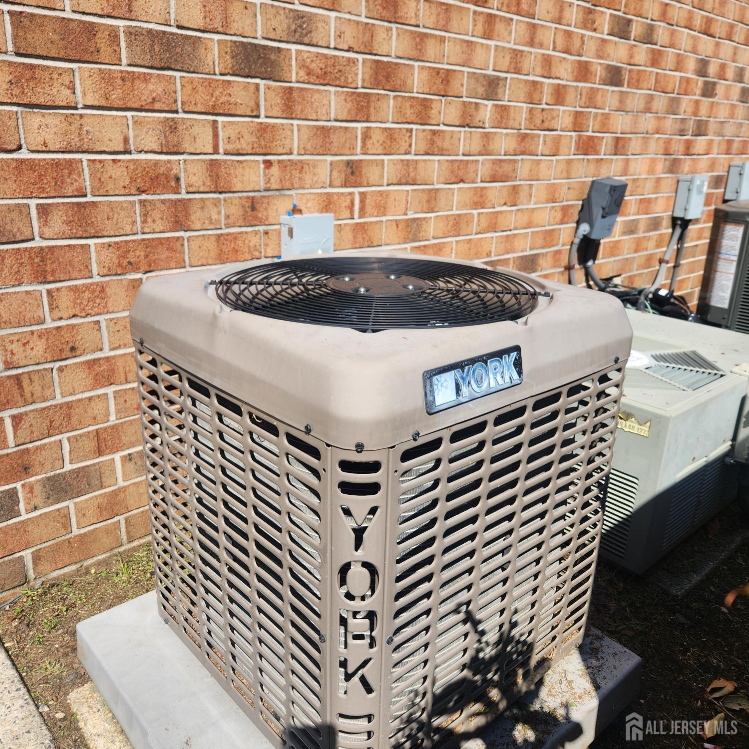 3I Twin Rivers Drive, Unit K Hightstown, NJ 08520 - Photo 9 of 9