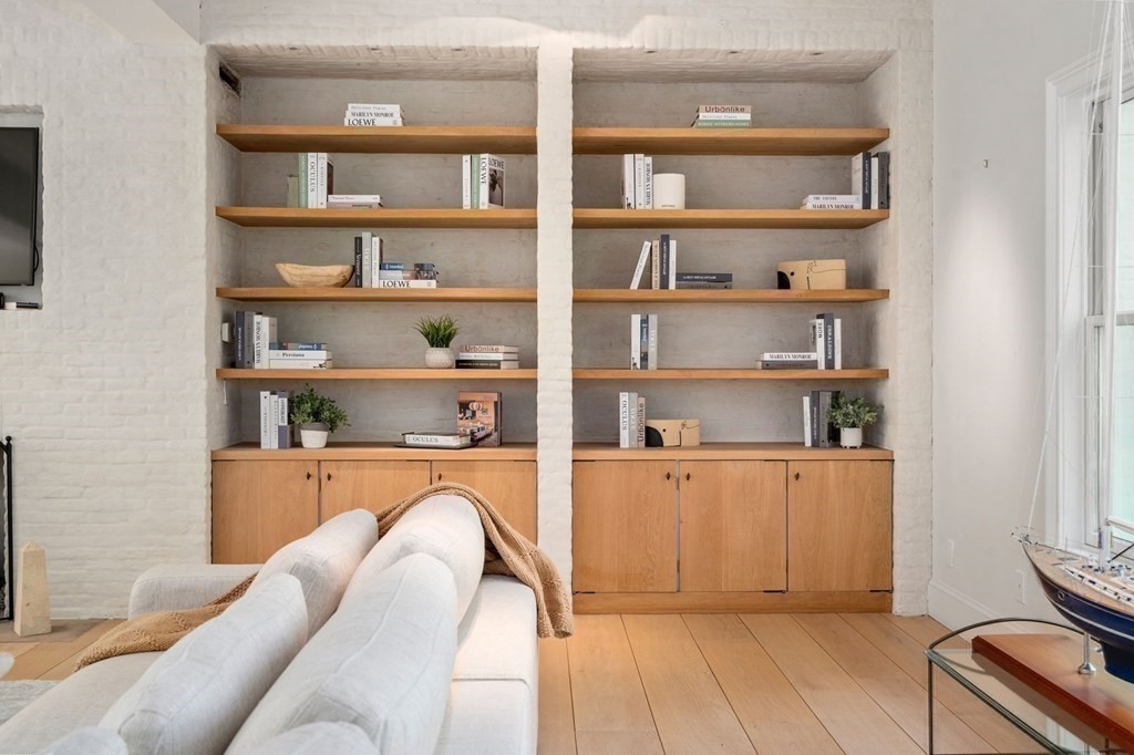 82 Sargent Road Brookline, MA 02445 - Photo 14 of 41 a living room with furniture