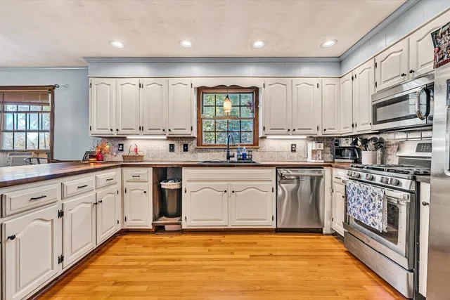 $699,950 | 288 Ridgecrest Drive, Daleville, VA 24083