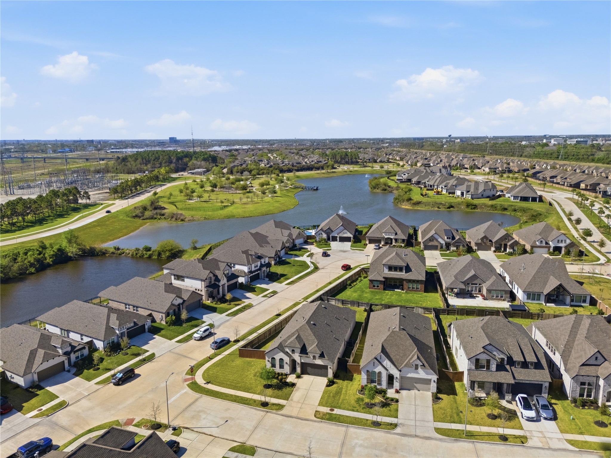 416 Bartlett Street Webster, TX 77598 - Photo 45 of 49 Aerial of Edgewater lake views and beautifully maintained streets