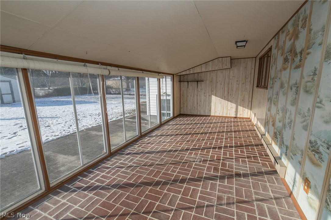 15918 Darrow Road Vermilion, OH 44089 - Photo 9 of 35 Gallery Image 9