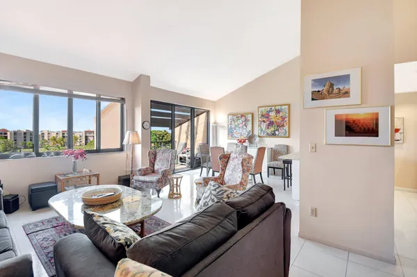 $4,000 | 755 Dotterel Road, Unit 1512, Delray Beach, FL 33444