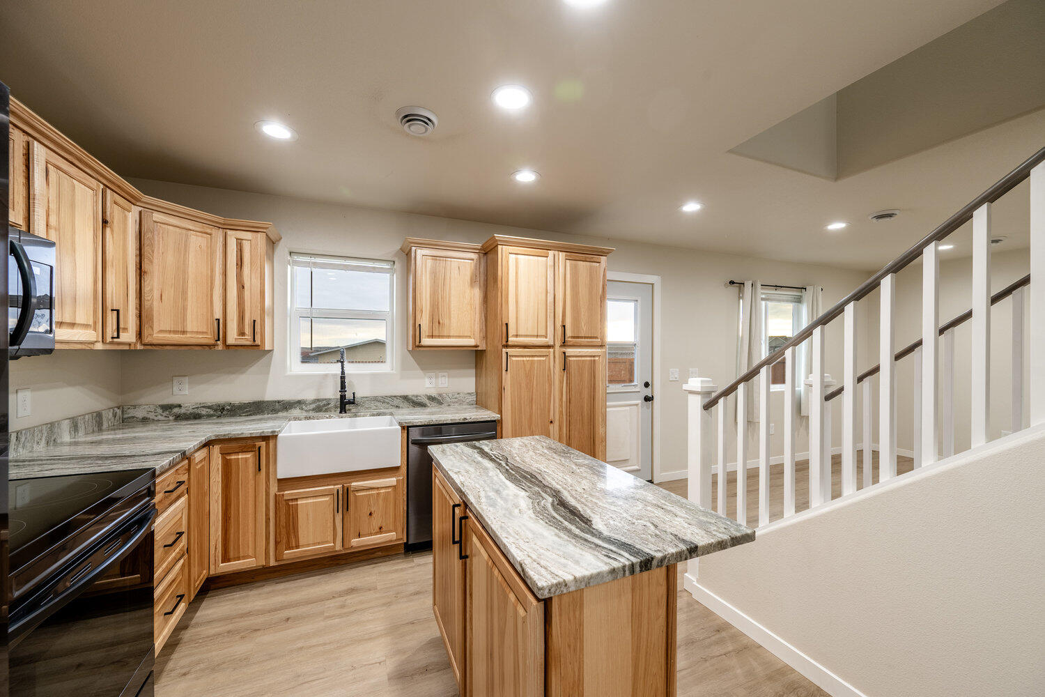 1165 Covey Run Road Sheridan, WY 82801 - Photo 6 of 18 Kitchen