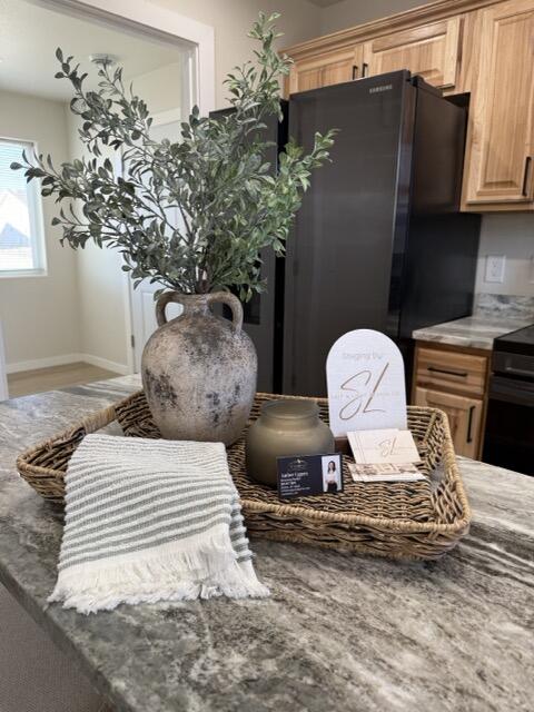 1165 Covey Run Road Sheridan, WY 82801 - Photo 10 of 25 Kitchen center pieces