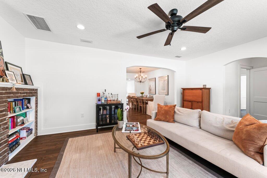 726 Old Hickory Road Jacksonville, FL 32207 - Photo 9 of 44 726 Old Hickory Rd (28).jpg-SMALL