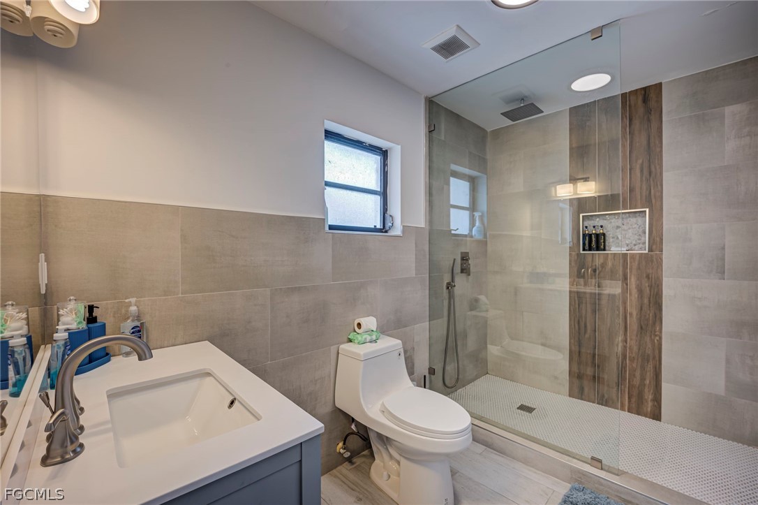 1672 Many Road North Fort Myers, FL 33903 - Photo 14 of 30