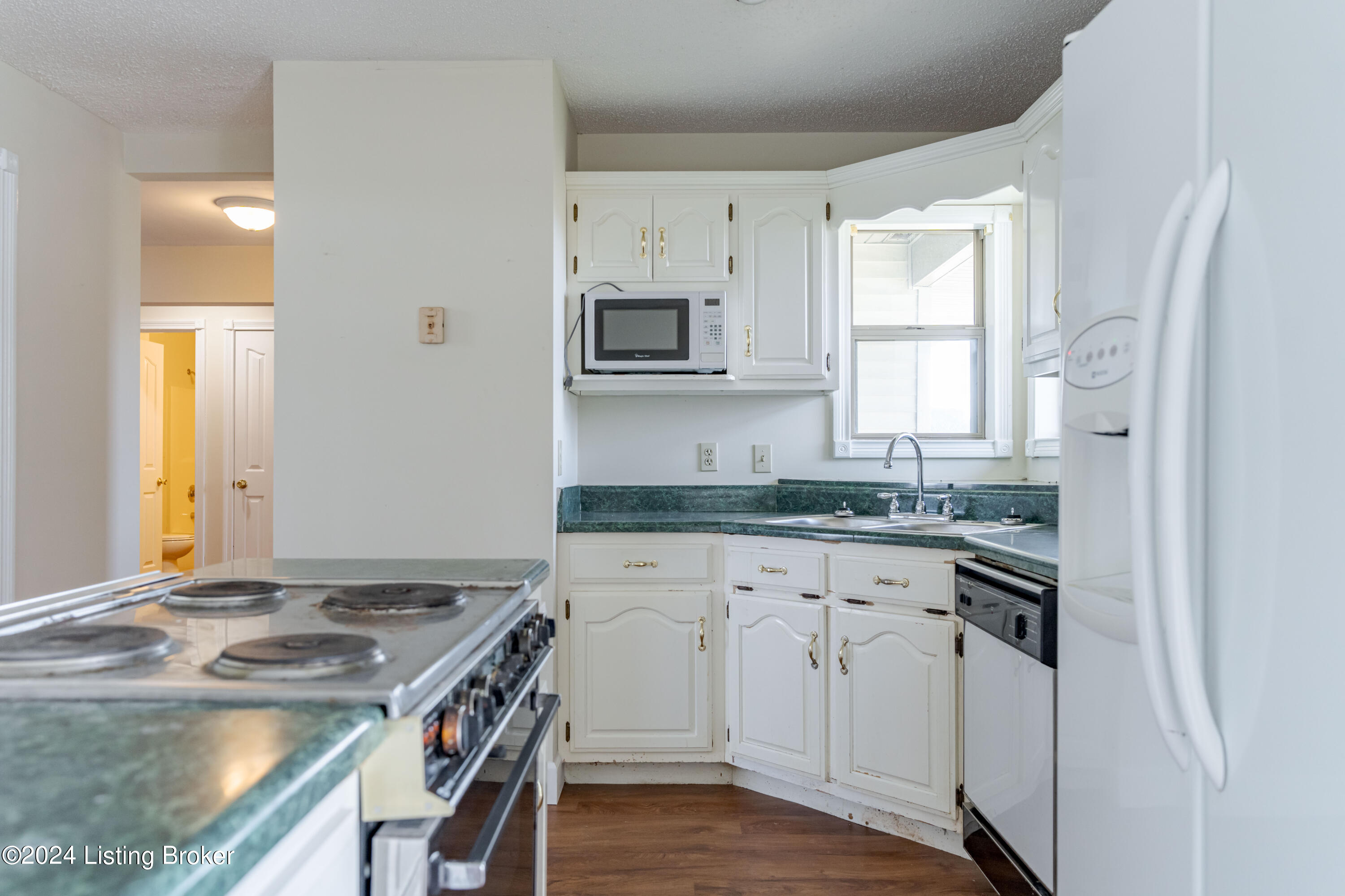 7140 Anneta Road Clarkson, KY 42726 - Photo 25 of 78 DSC03608