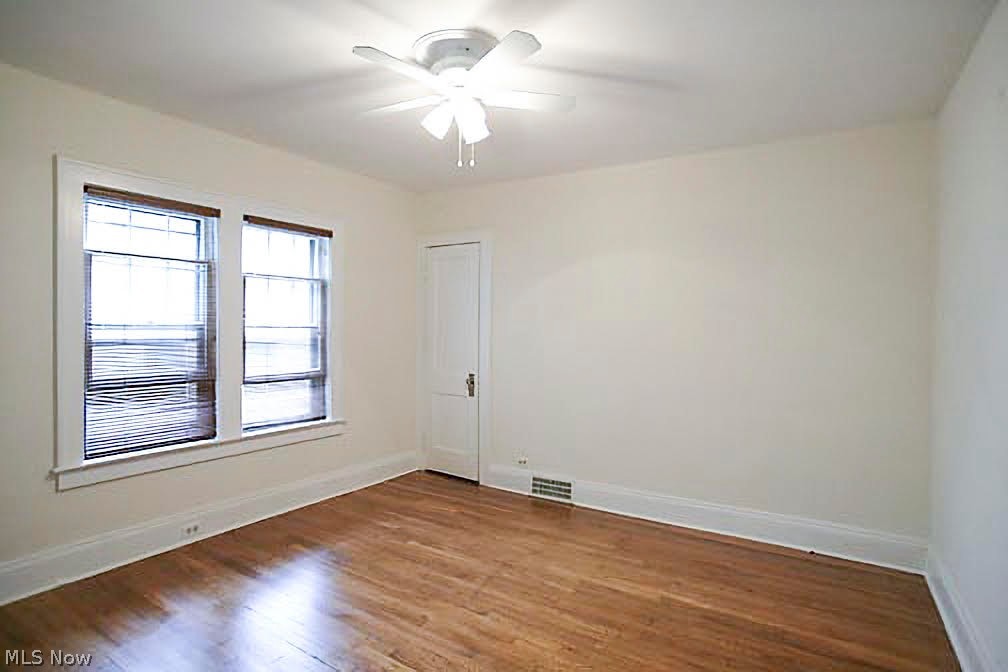 2954 East Derbyshire Road Cleveland, OH 44118 - Photo 7 of 22 First Floor
