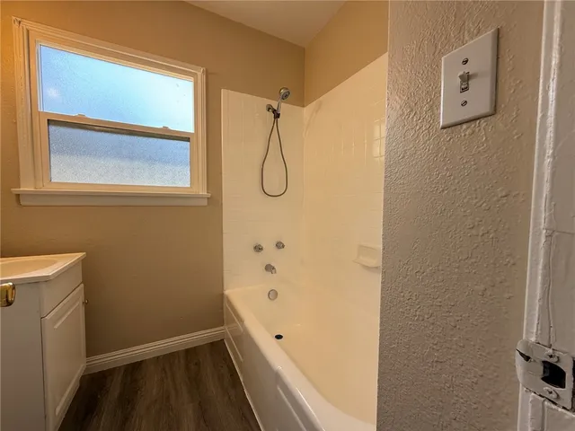 $1,895 | 901 North San Gabriel Avenue, Unit 6, Azusa, CA 91702