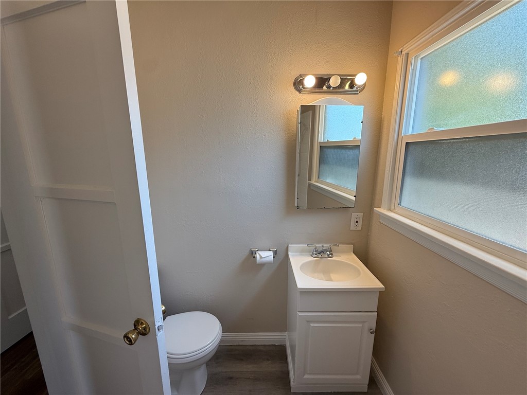 901 North San Gabriel Avenue, Unit 6 Azusa, CA 91702 - Photo 10 of 11