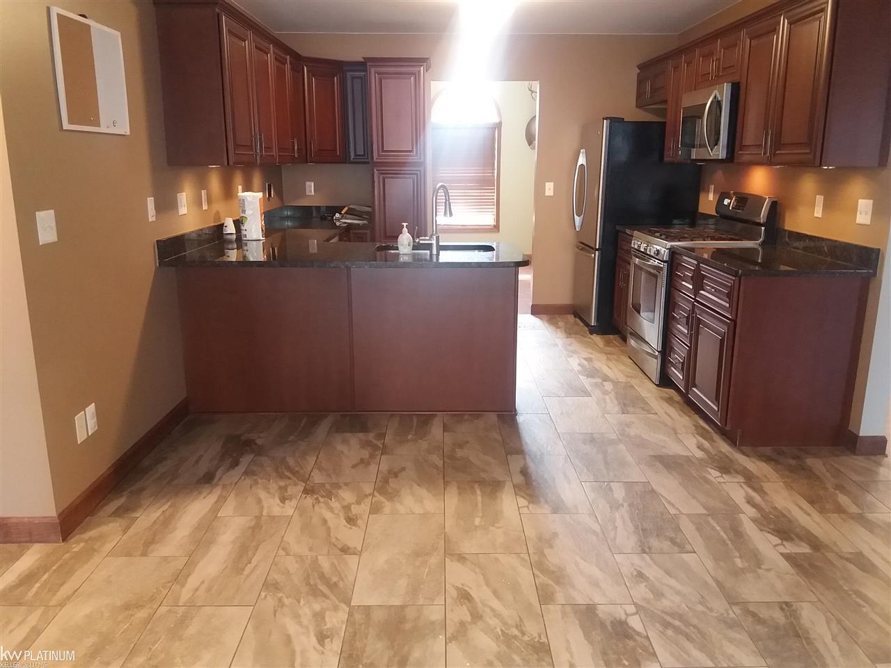 2924 Castor Road Goodells, MI 48027 - Photo 21 of 45 31366817-21.JPG