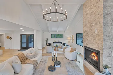 $1,700,000 | 6905 Dakota Trail, Edina, MN 55439