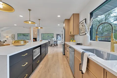 $1,700,000 | 6905 Dakota Trail, Edina, MN 55439